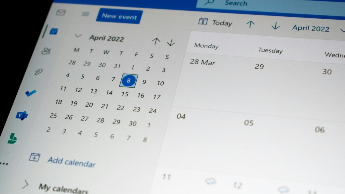 Outlook の予定表が「予定あり」しか見えない。38個中36個が初期値のまま
